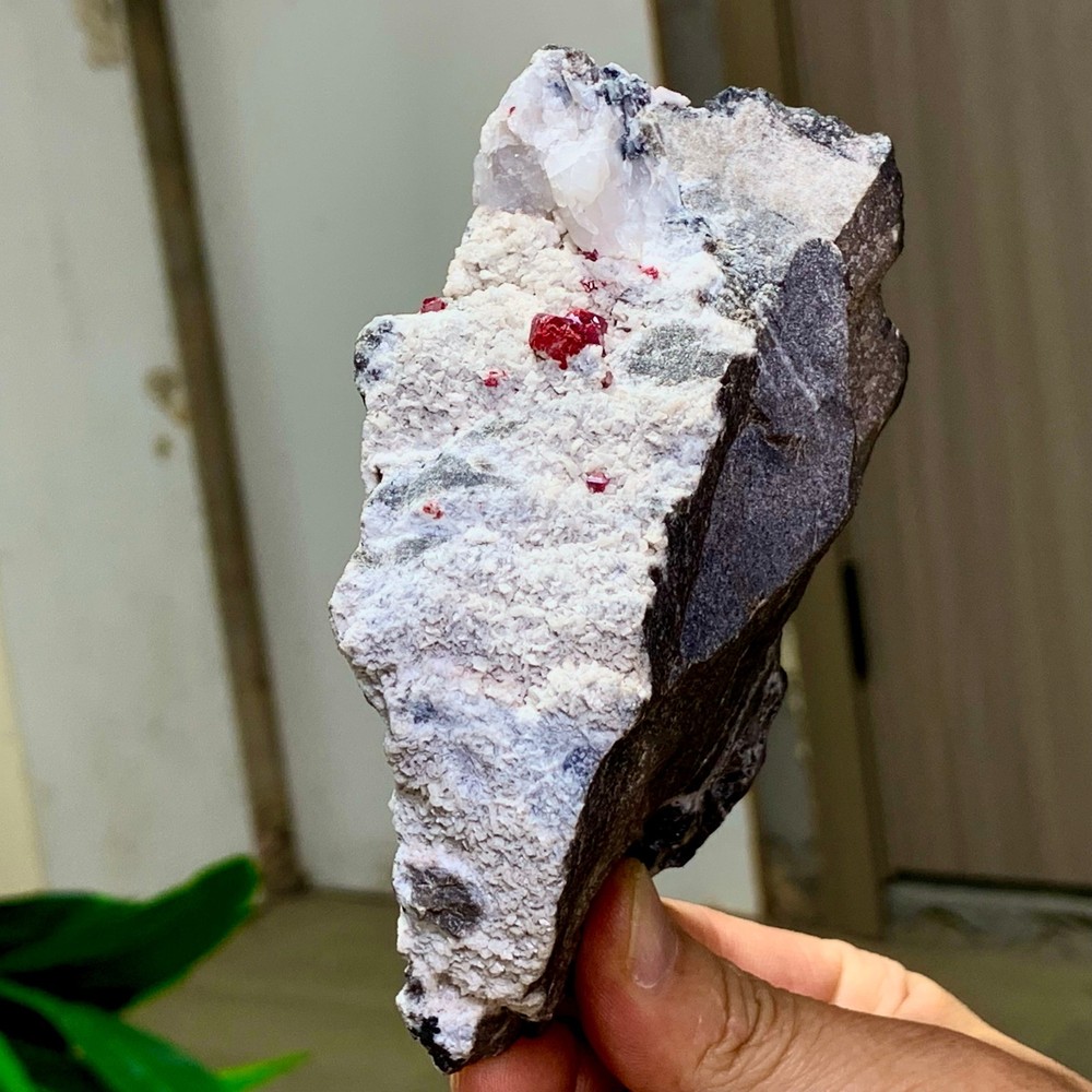 424G Rare beautiful cinnabarite from China