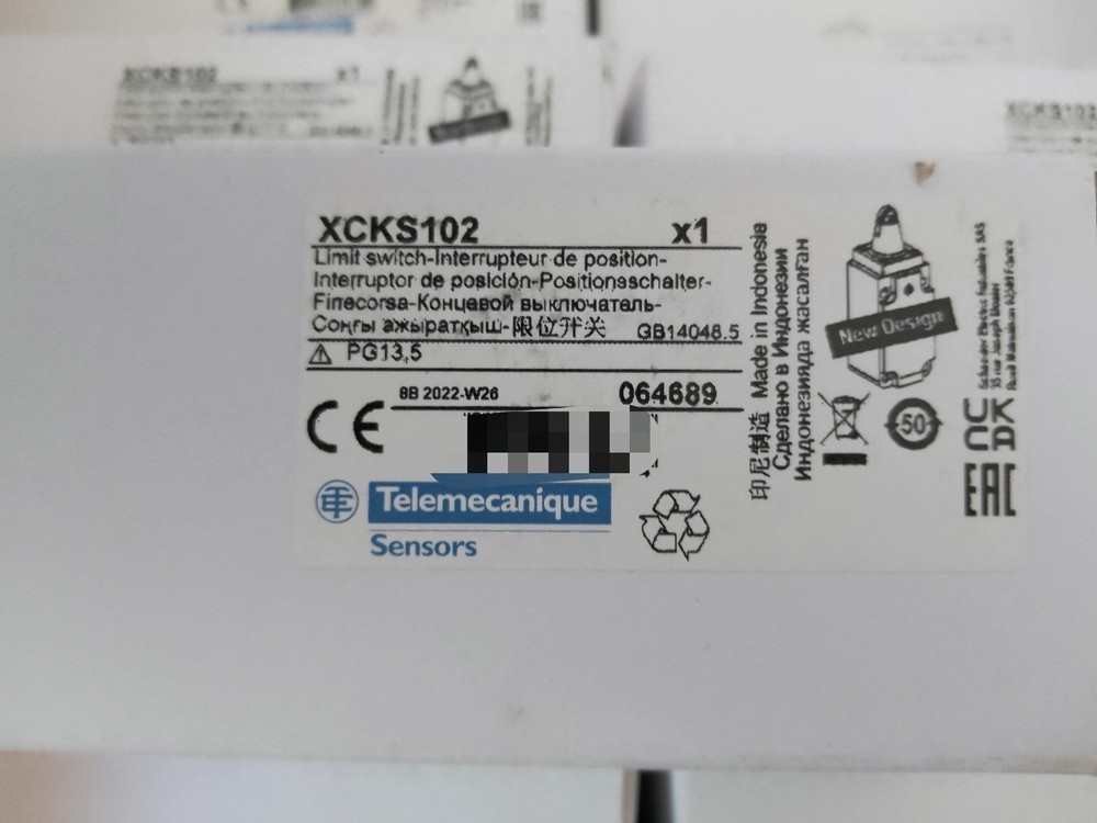 1PCS NEW XCKS102 Limit Switch