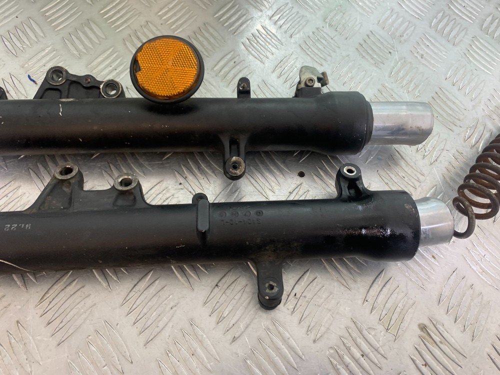SUZUKI DL 650 V-STROM FORK BOTTOMS YEAR 2020 (CMB1117)