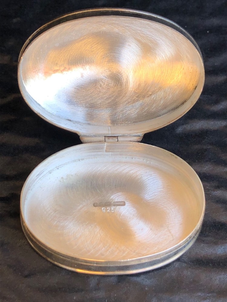Solid Silver 925 Decorative Pill/Trinket/Snuff Box by MH Ltd.
