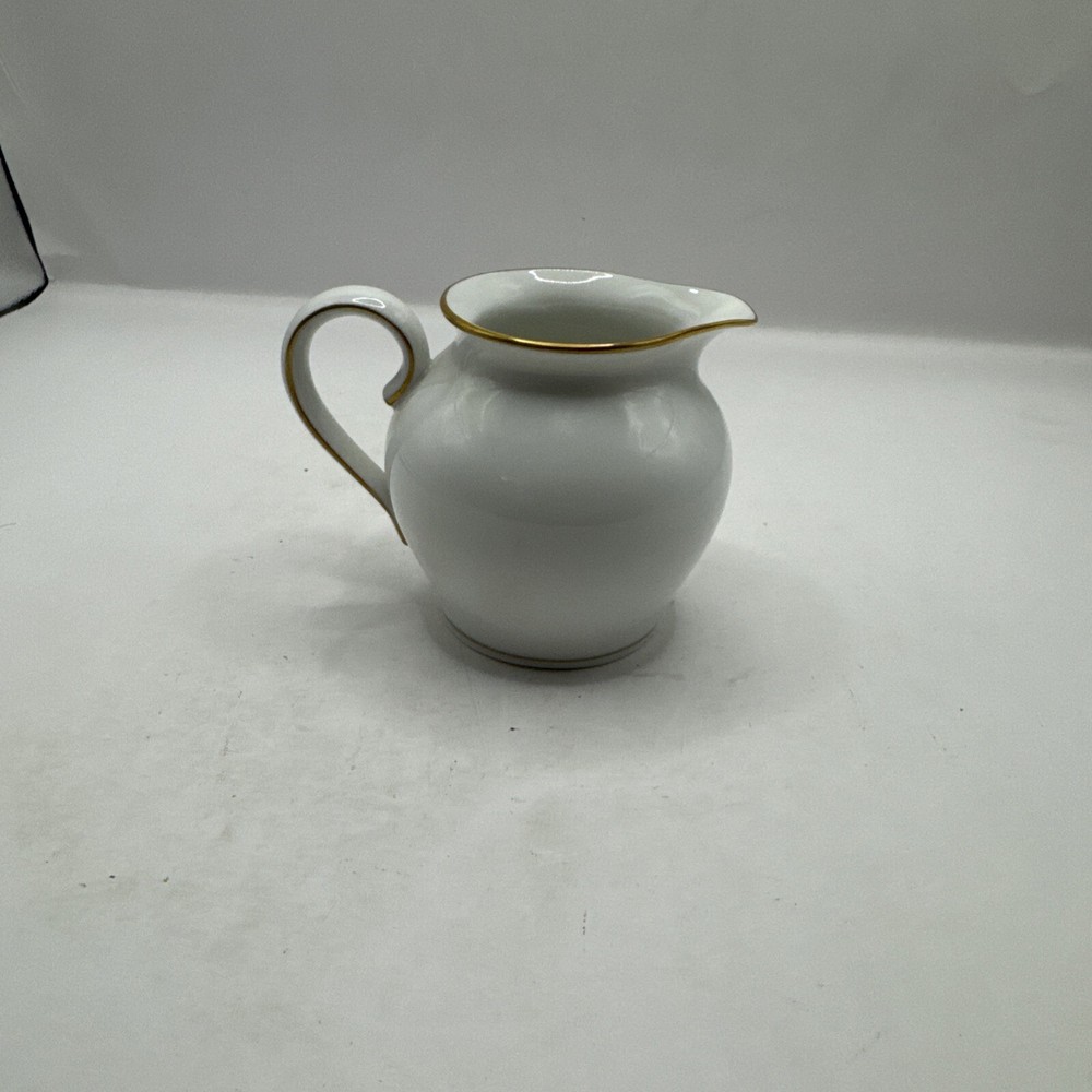 Vintage Bing & Grondahl Aarestrup 3.5" Creamer