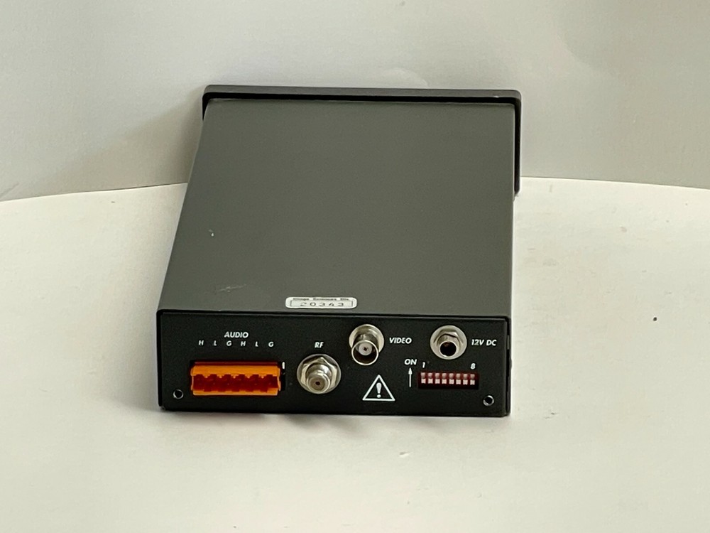 Videotek DM-100 Demodulator
