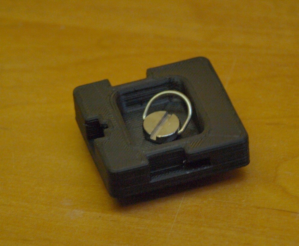 Quick release plate for tripod, Vanguard QS-01 replacement
