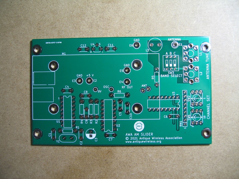 AM  Slider, Synthesized Signal Source Printed Circuit Board