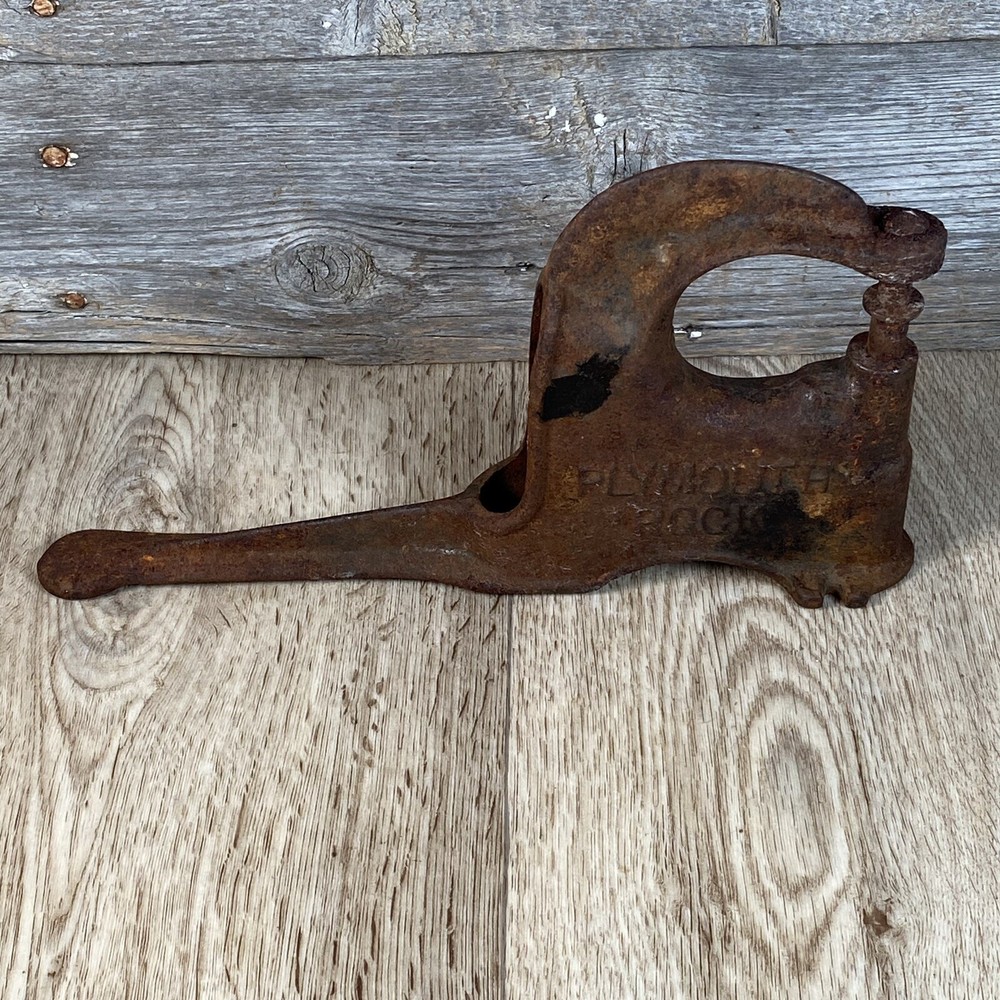 Plymouth Rock Leather Punch Press Riveter Cast Iron Missing Handle