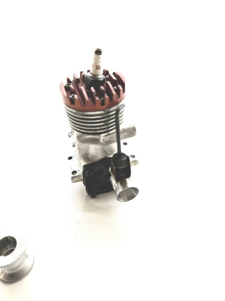 Vintage McCoy 36 Red Head Model Engine M5