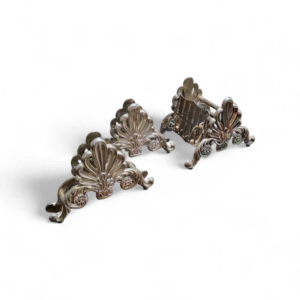 Vintage Style Ornate Silver Plated Knife Rest Shell Scroll Tableware Decor