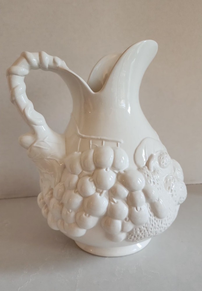 Gibson Houseware Designs White Embossed Fruit Accessories 3 Quart Pitcher 10"