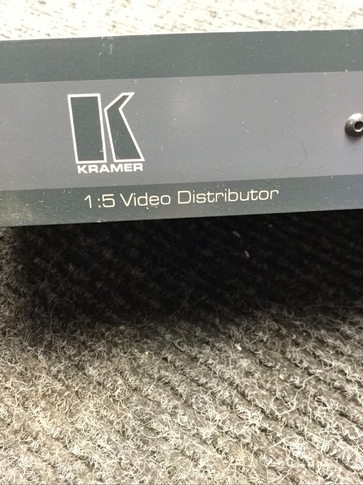 Used Kramer VM-1015 1.5 Video Distributor