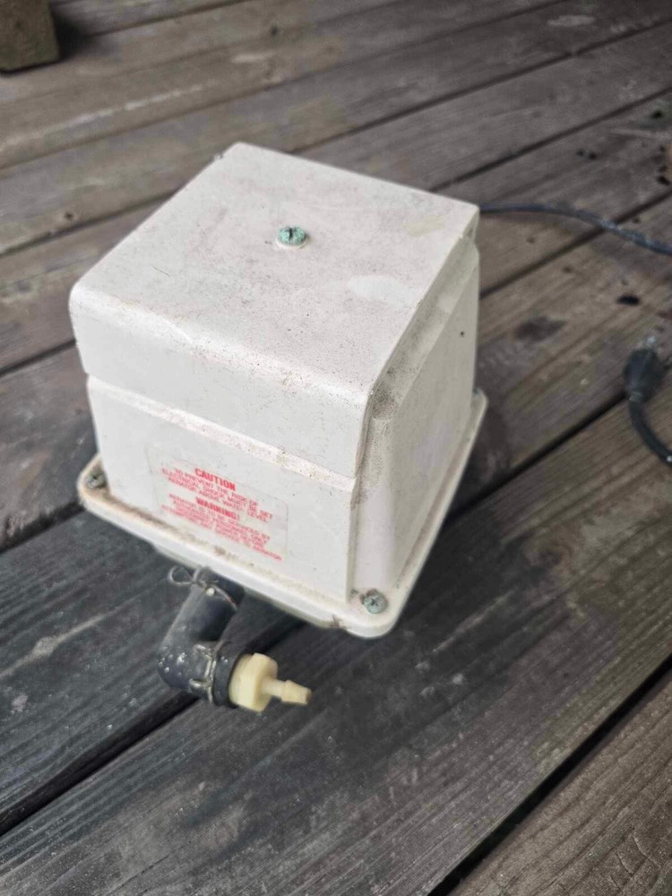 Aquatic Eco-Systems SL22 Linear Compressor