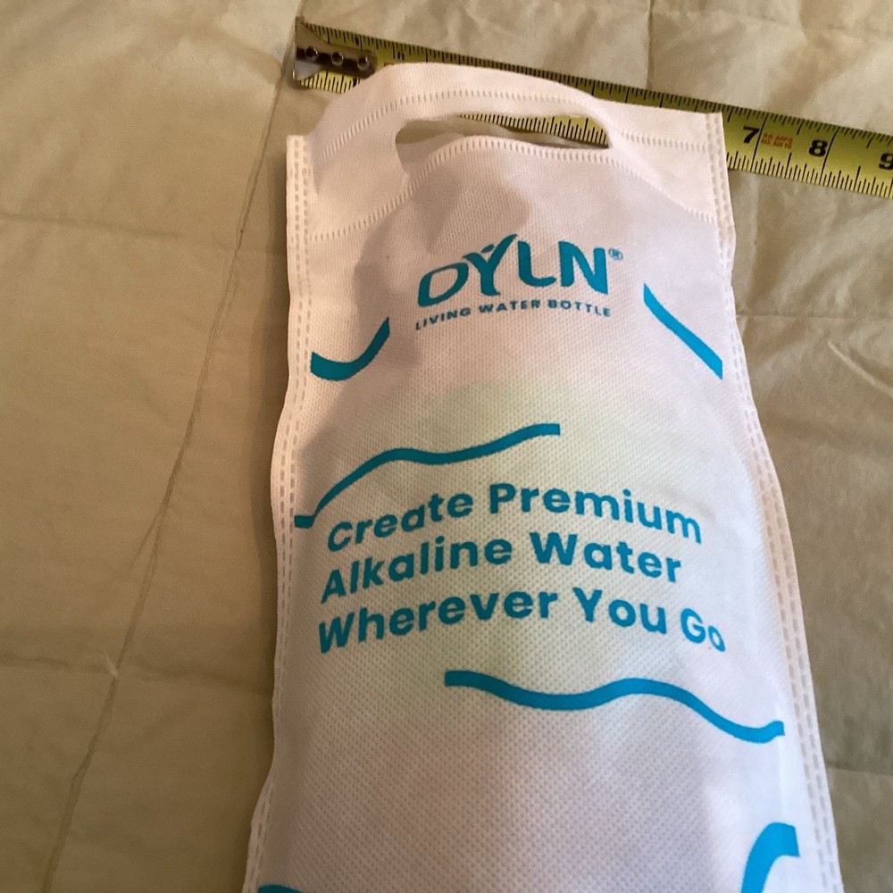 dyln water bottle With Filter New