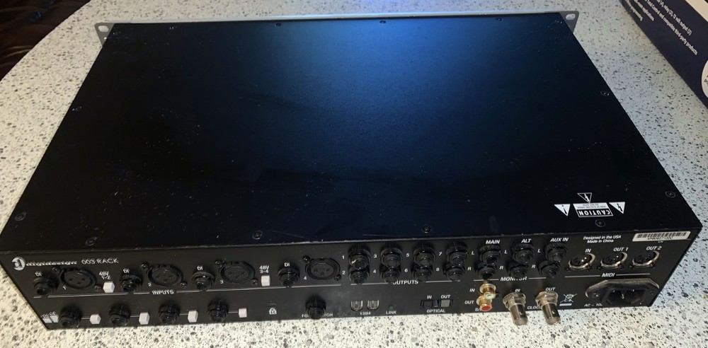 Digidesign 003 Rack / 4 Inputs / MIDI / FireWire Recording Workstation