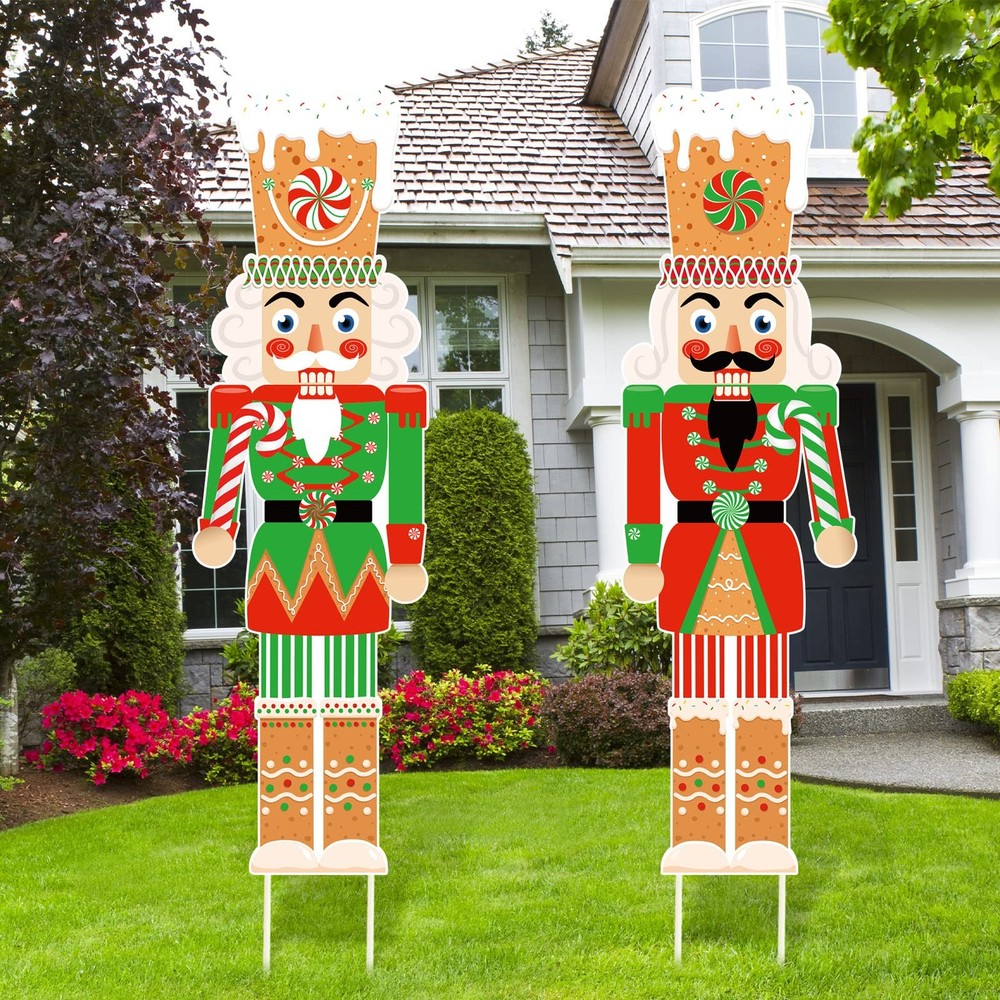 Capoda 2 Pcs Outdoor Nutcracker Christmas Decorations Large Christmas Nutcracker