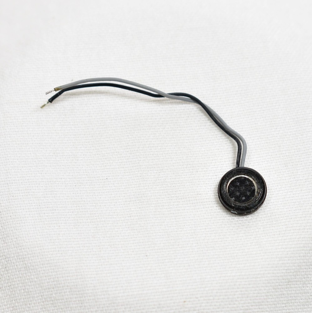 Nikon Coolpix S220 Microphone