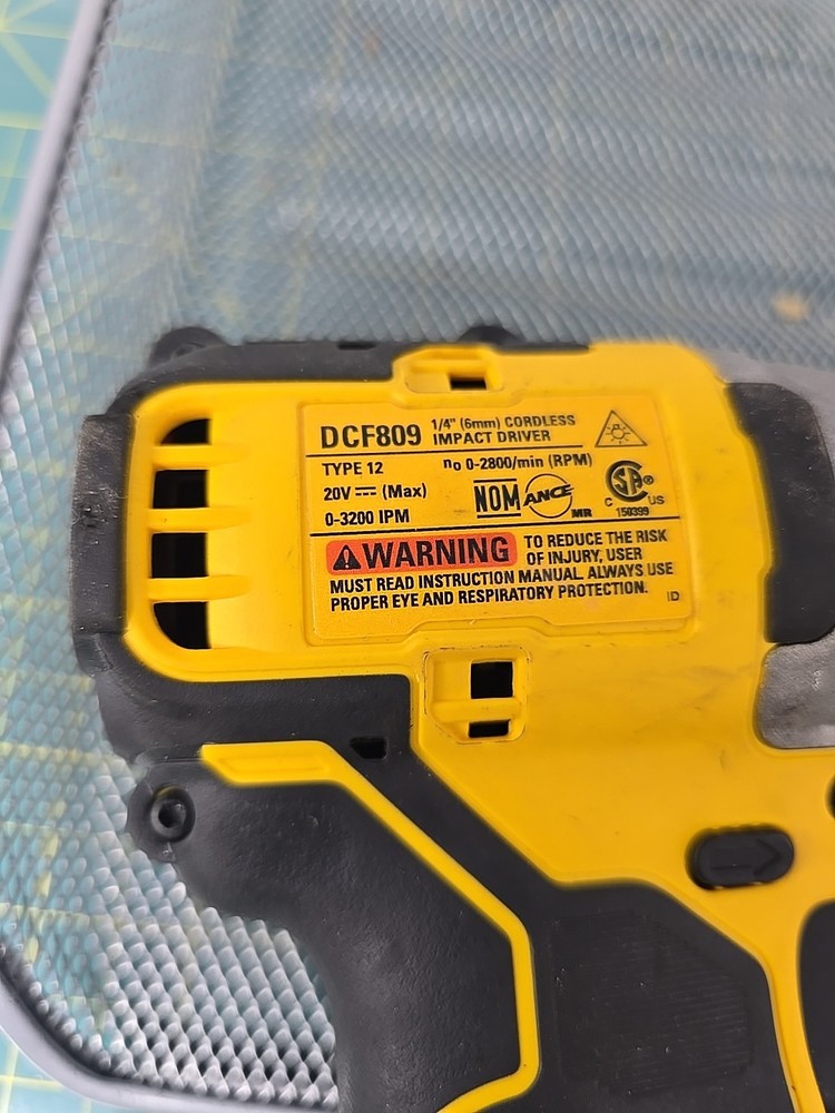 DEWALT ATOMIC Compact Series DCF809 20V MAX brushless Impact Driver Tool Only