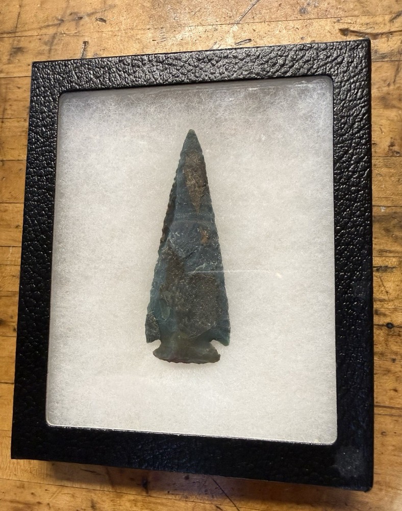 Gorgeous Modern Spear Point Arrowhead 3.5” W/Display Box