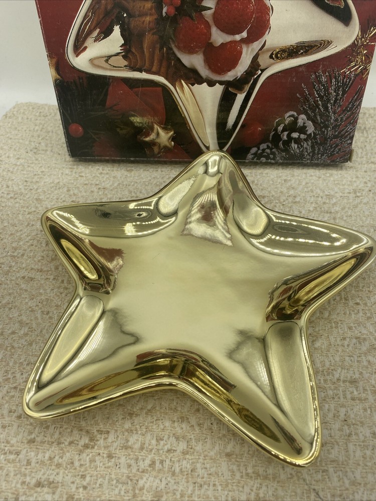 Studio Nova Christmas Star Ceramic Candy Dish. 7”