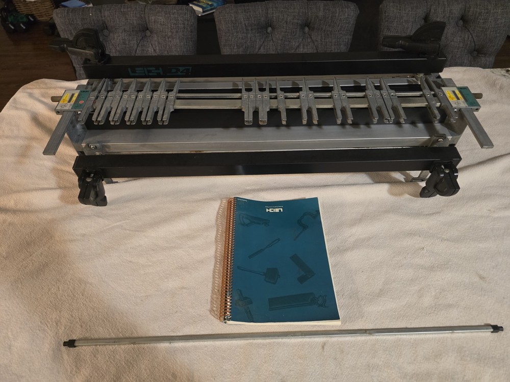 Leigh Dovetail Jig D-4