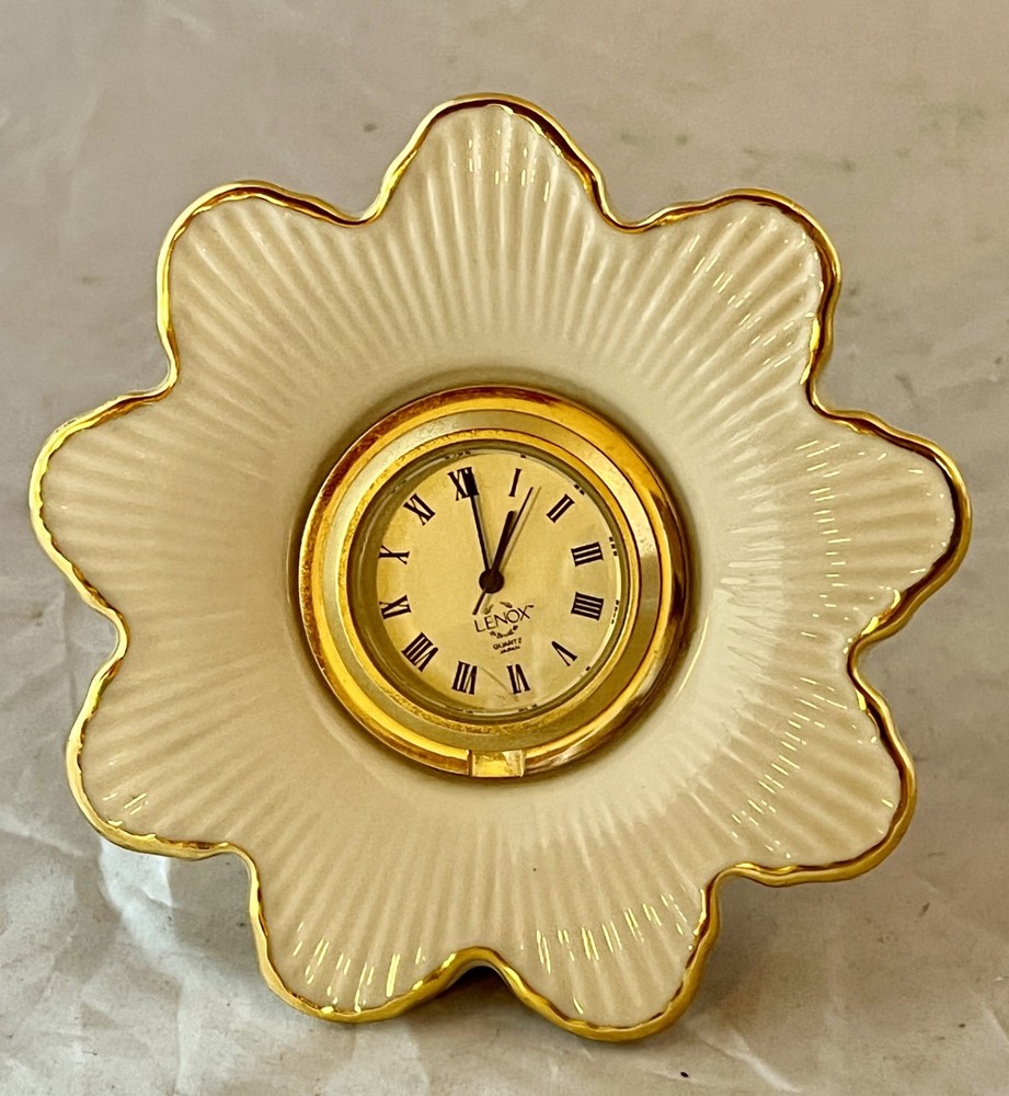 Lenox Flower Quartz Clock - Meridian Pattern