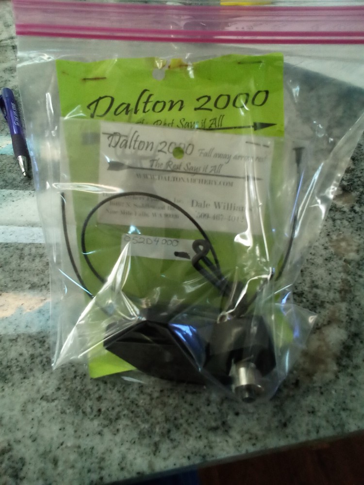 Dalton Archery Products Dalton 2000 Fall Away arrow rest Standard