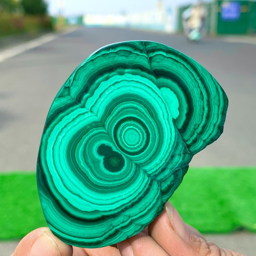 84G Natural glossy Malachite transparent cluster rough mineral sample