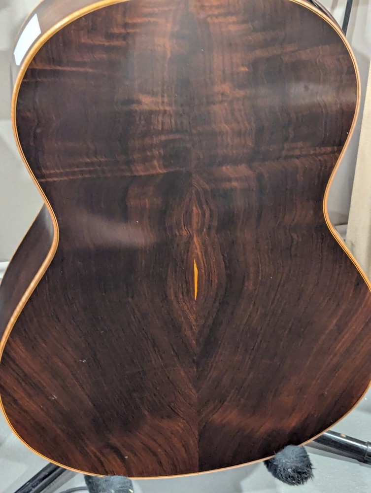 2013 Connor classical guitar Spruce