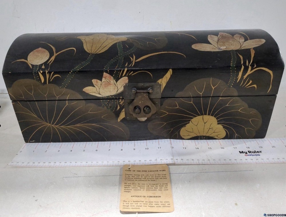 Japanese large old lacquerware box