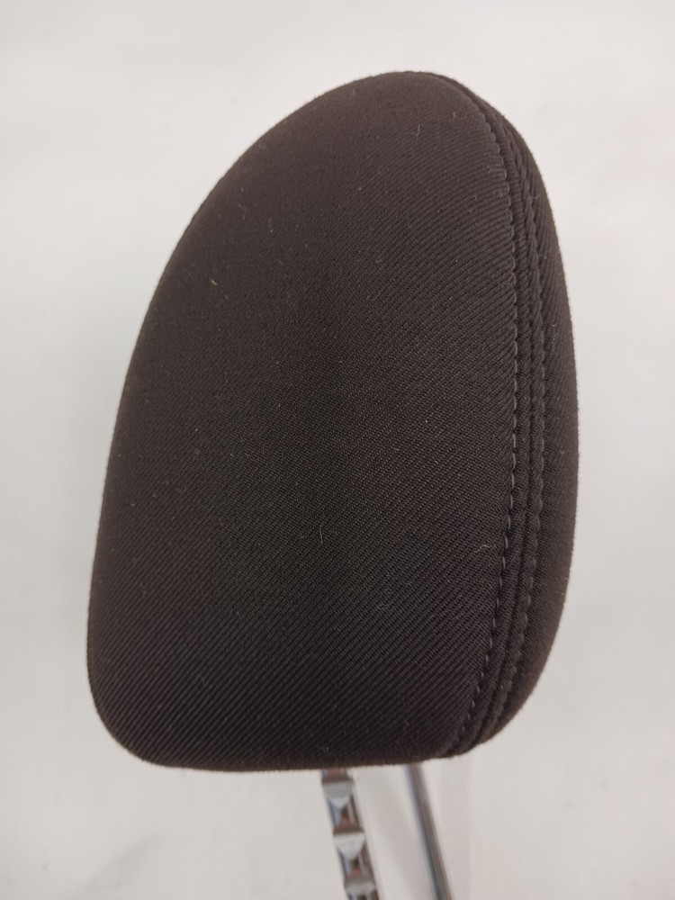 2009 chevrolet malibu front seat headrest