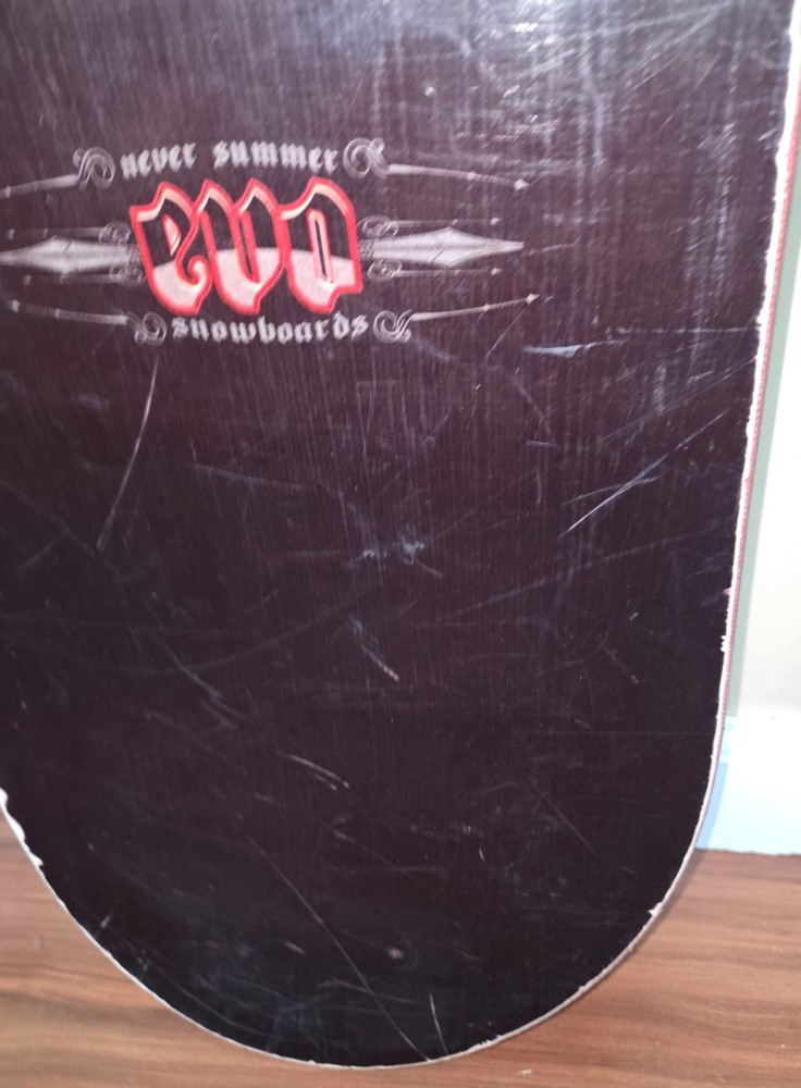 Adult Never Summer Evo 155cm Snowboard