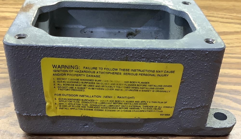 Appleton EFDC275-NL-0 1/02 Control Assembly Body