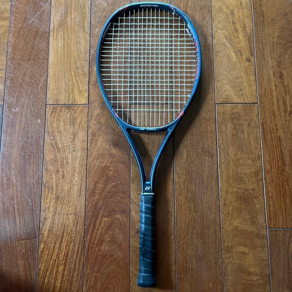 Yonex Vcore Pro 97 (2018 Model)