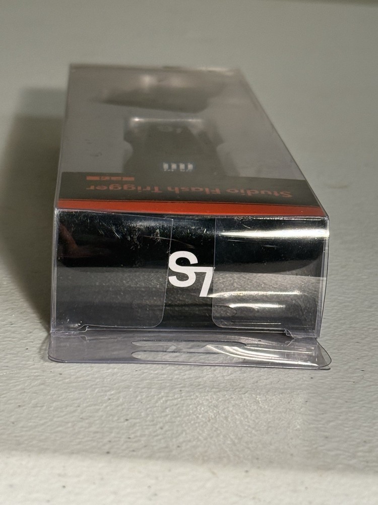 LS Studio Flash Trigger FT4