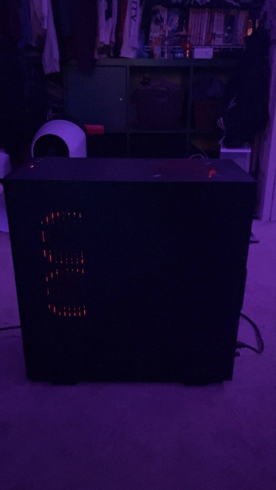 Gaming PC (Computer) with keyboard/mouse