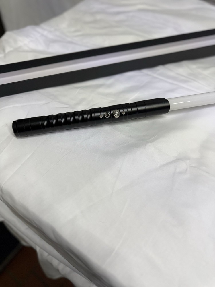 Kybers Lightsaber - Basic Series With Metal Base, Multicolor With Sound