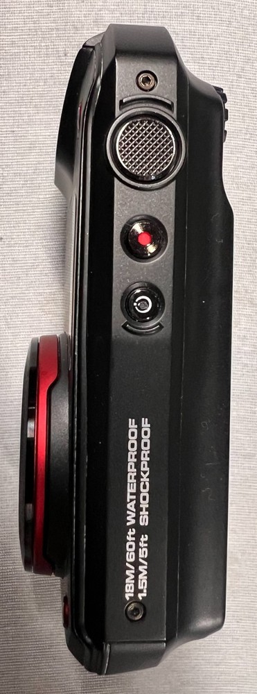 SeaLife DC2000 Digital Underwater Camera and Housing