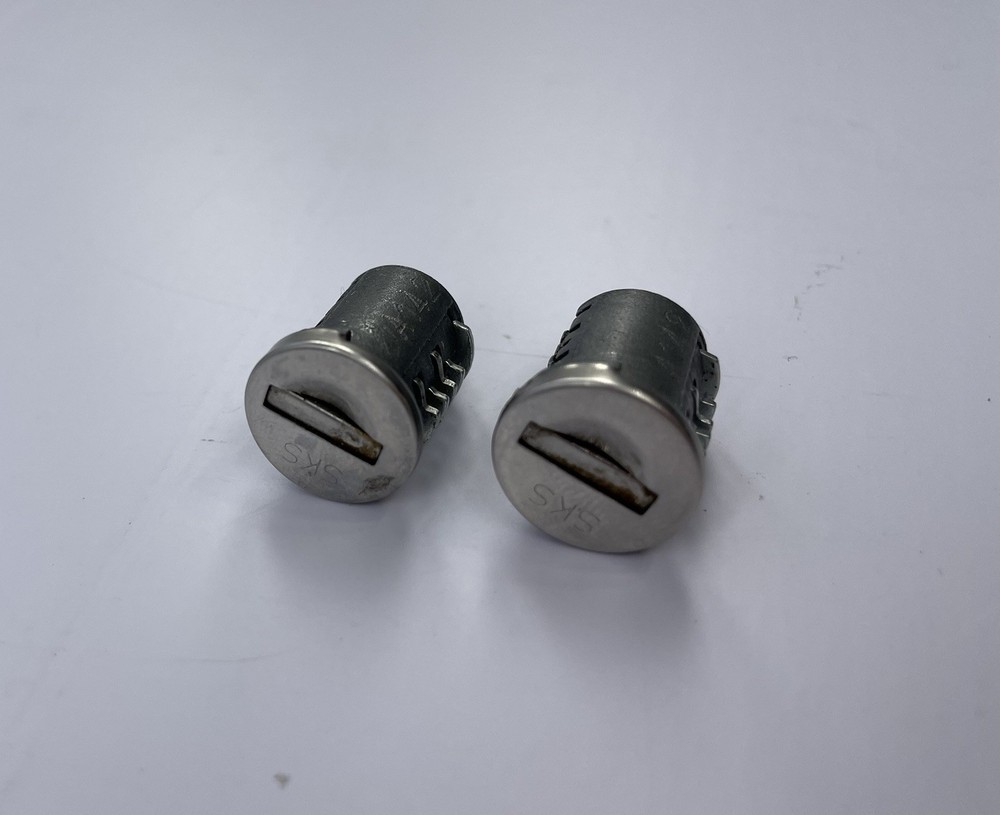 Yakima SKS Lock Core  A142 Genuine Pair