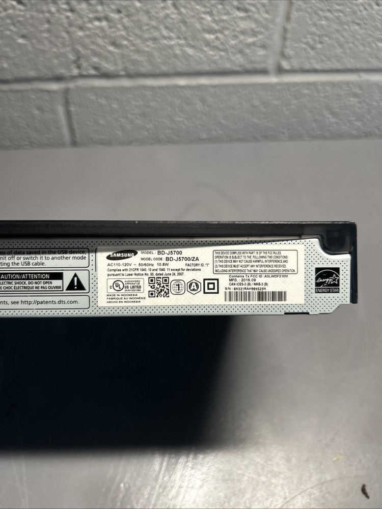 Samsung BDJ5700 Smart Blu-ray DVD Player