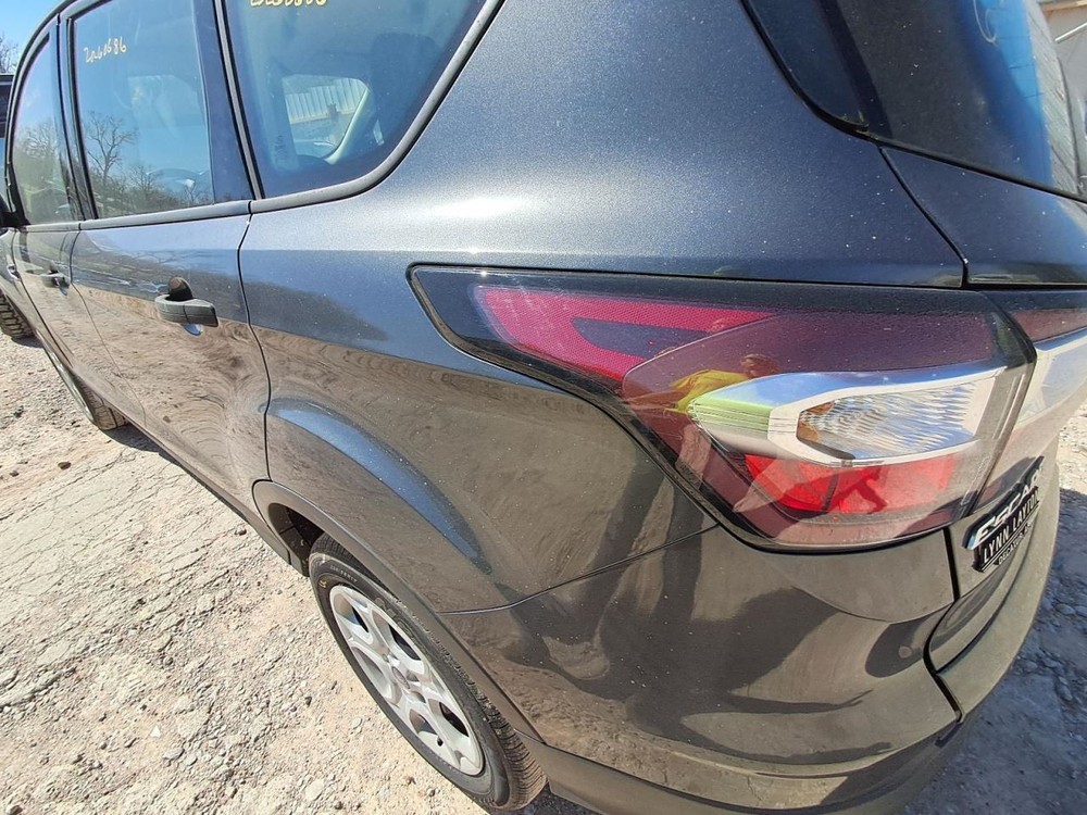 Fuse Box Engine Fits 18 ESCAPE 2745291