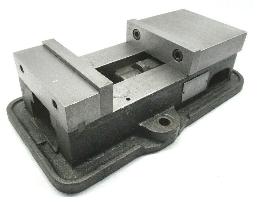 NICE! KURT ANGLOCK 6" MILLING MACHINE VISE w/ JAWS - #D60