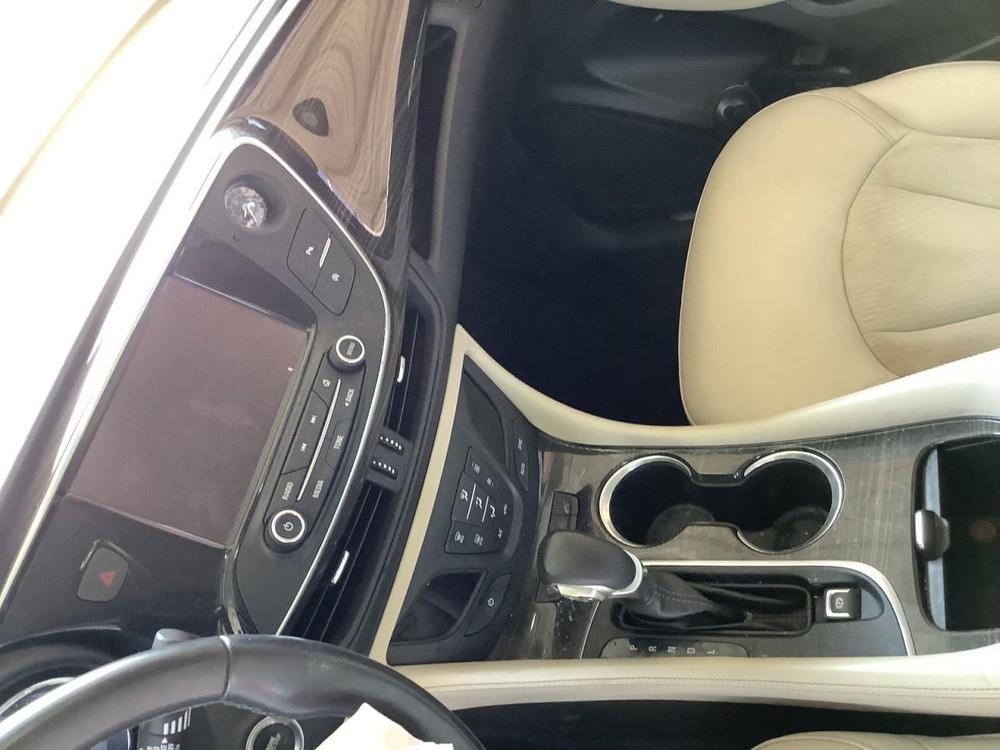 ENVISION 2019 Glove Box 4714373