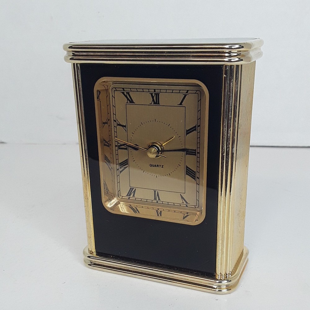 Linden small clock
