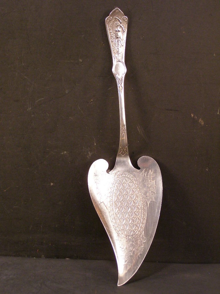Rr Victorian Reed Barton Etched Silver Fish Server Neoclassical Goddess Cake Pie