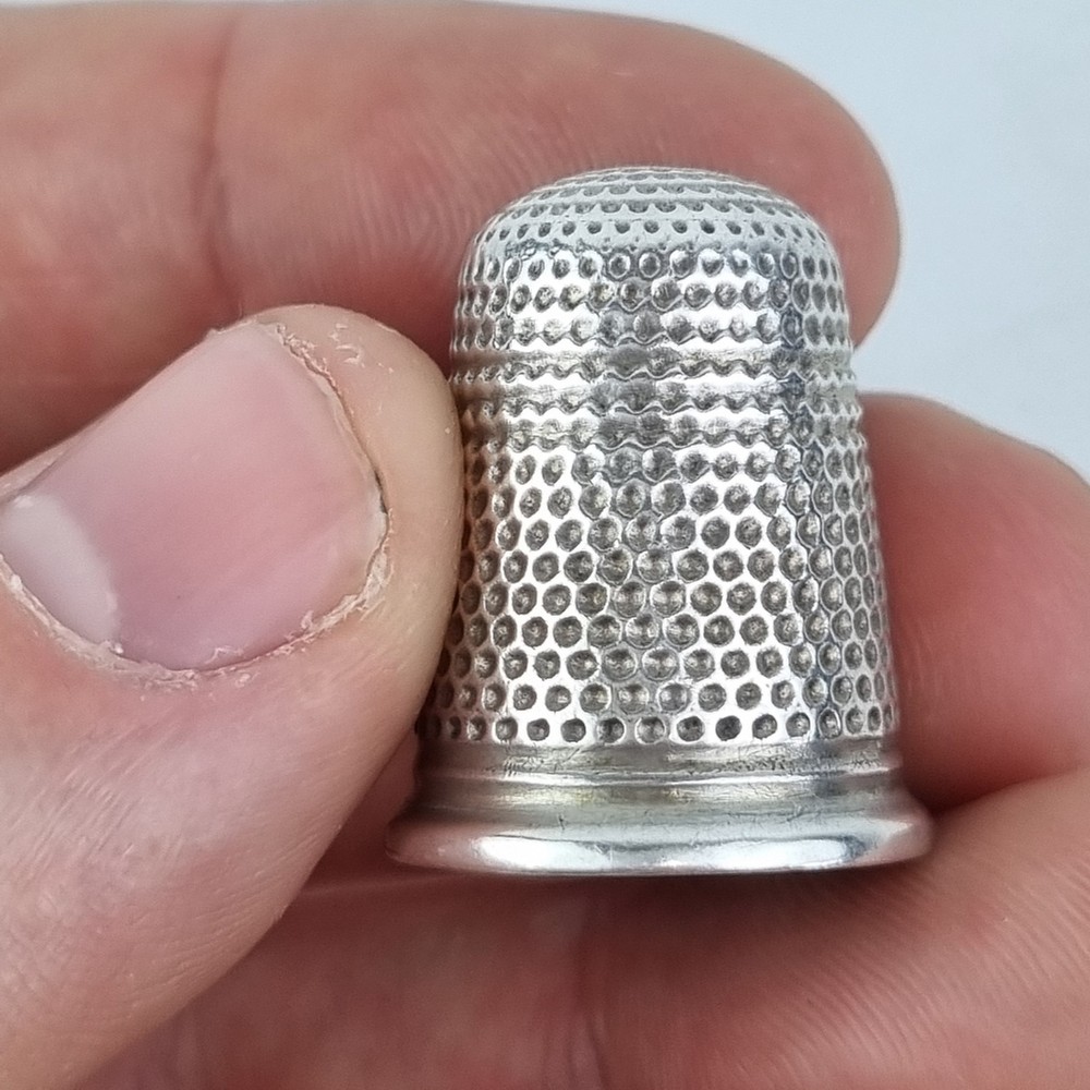 Vintage Solid Silver Thimble Worn Hallmarks Platnauer Brothers?