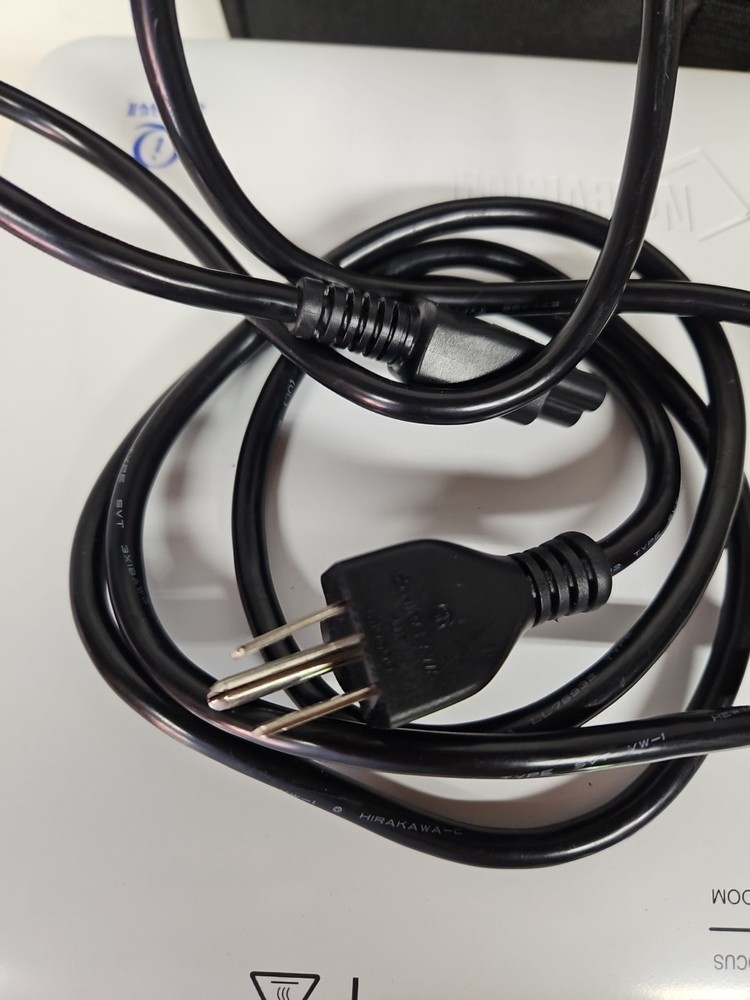 Sharp Notevision PG-A10X Projection Display With All Cords Remote And Bag