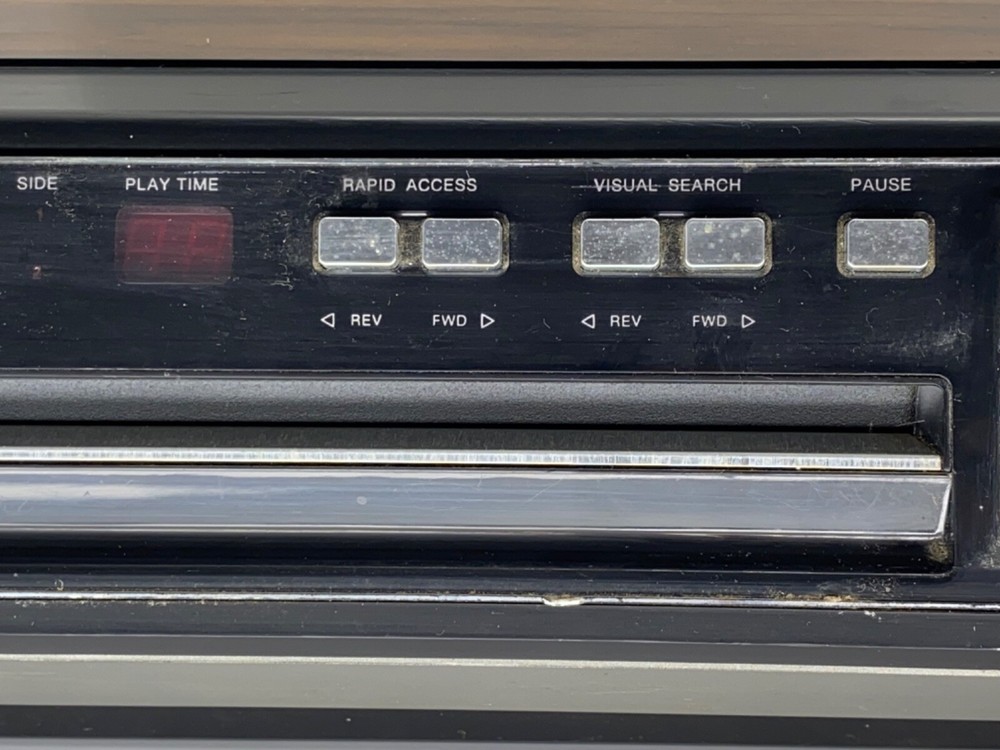 Vintage 1980’s RCA SelectaVision Model SFT 100 W CED VideoDisc Player UNTESTED