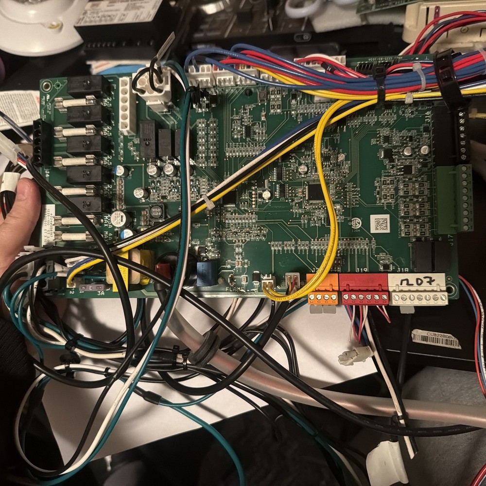 WellMclain Tankless Water Heater Boar With Thermostat And Wiring 4024MO56197