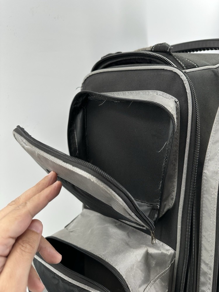 Brunswick Flash X Triple Roller Bowling Bag - Silver (preowned)