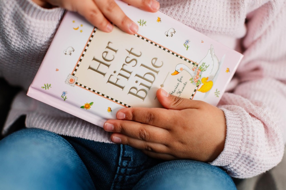 Her First Bible (Baby’s First Series)