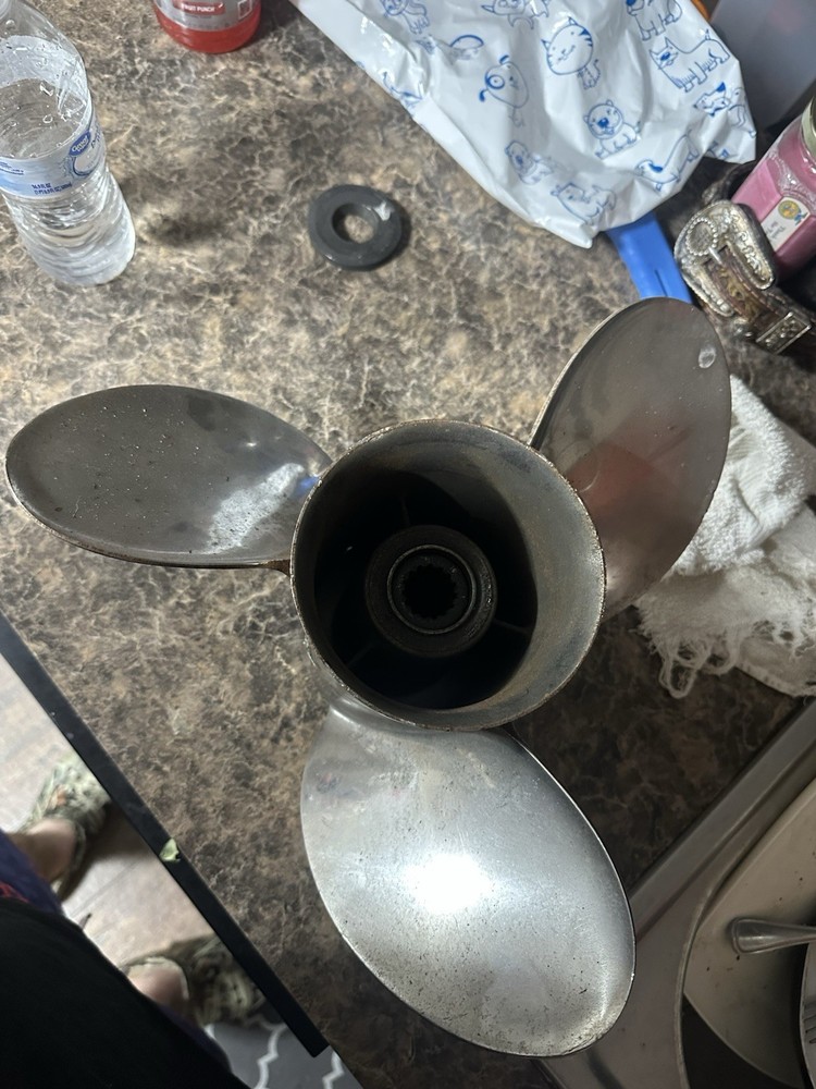 Mercury 200hp Prop