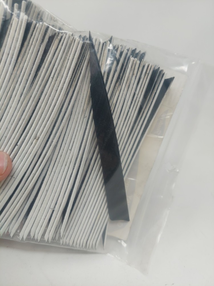 100 Pack Gateway Feathers 5" Right Wing: Shield Jet Black 500RSSBK-100